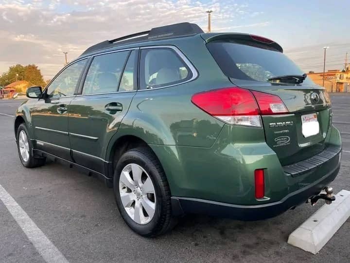 2009 SUBARU OUTBACK AWD - RELIABLE & STYLISH SUV