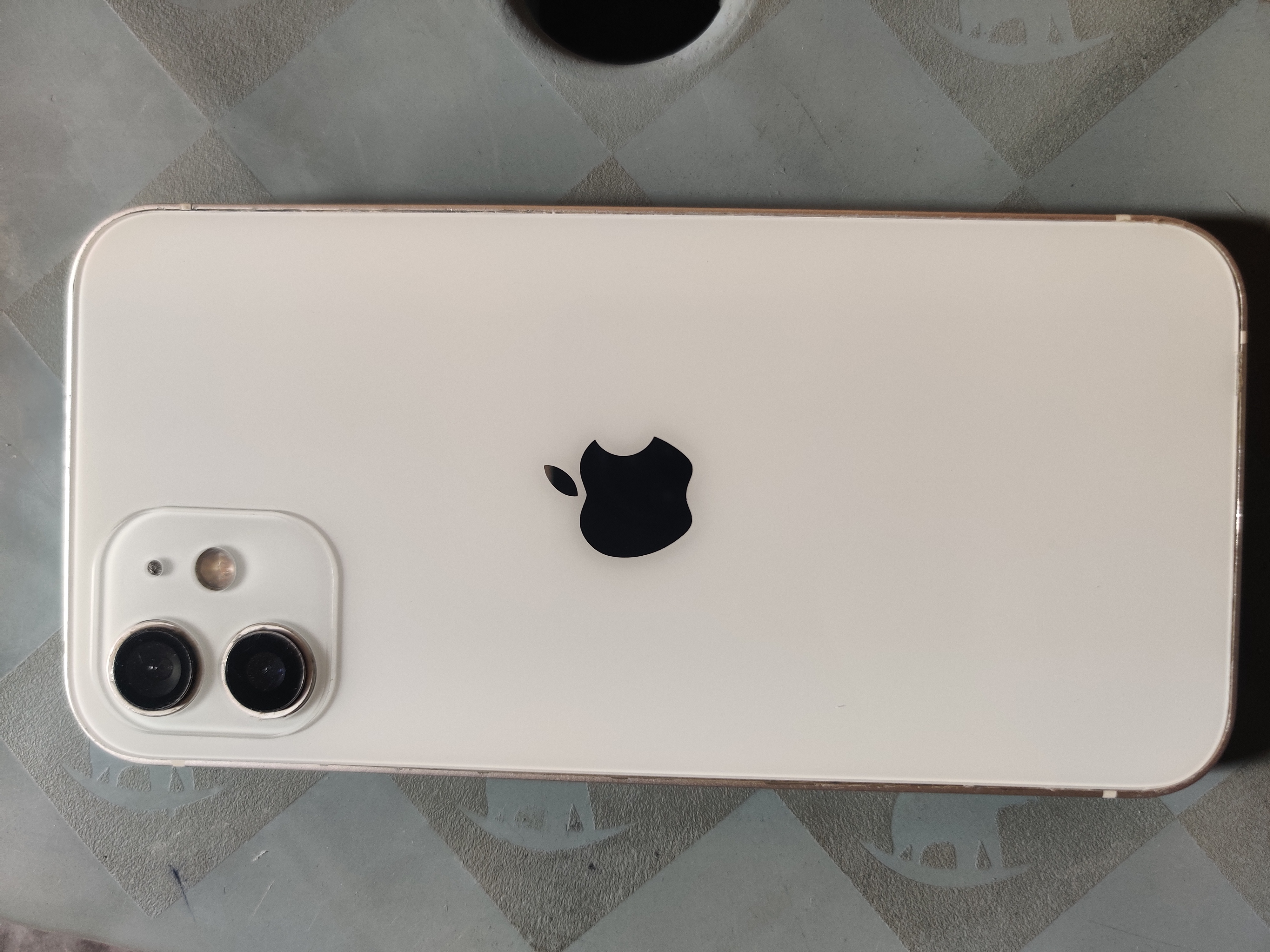 iPhone 12 4/64 for sale new condition